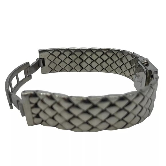 CHANEL Matelasse Quartz Wrist Watch Silver Metallic - Picture 5 of 12